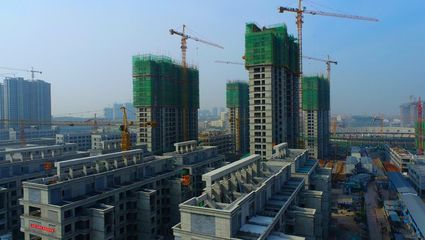丹河藍灣項目建設穩步推進，多棟住宅樓陸續封頂